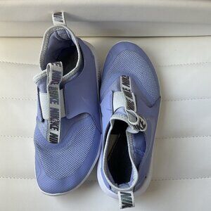 Nike Runner Girls purple Slip On Flex Runner Sneakers Size 1.5 Running Shoes